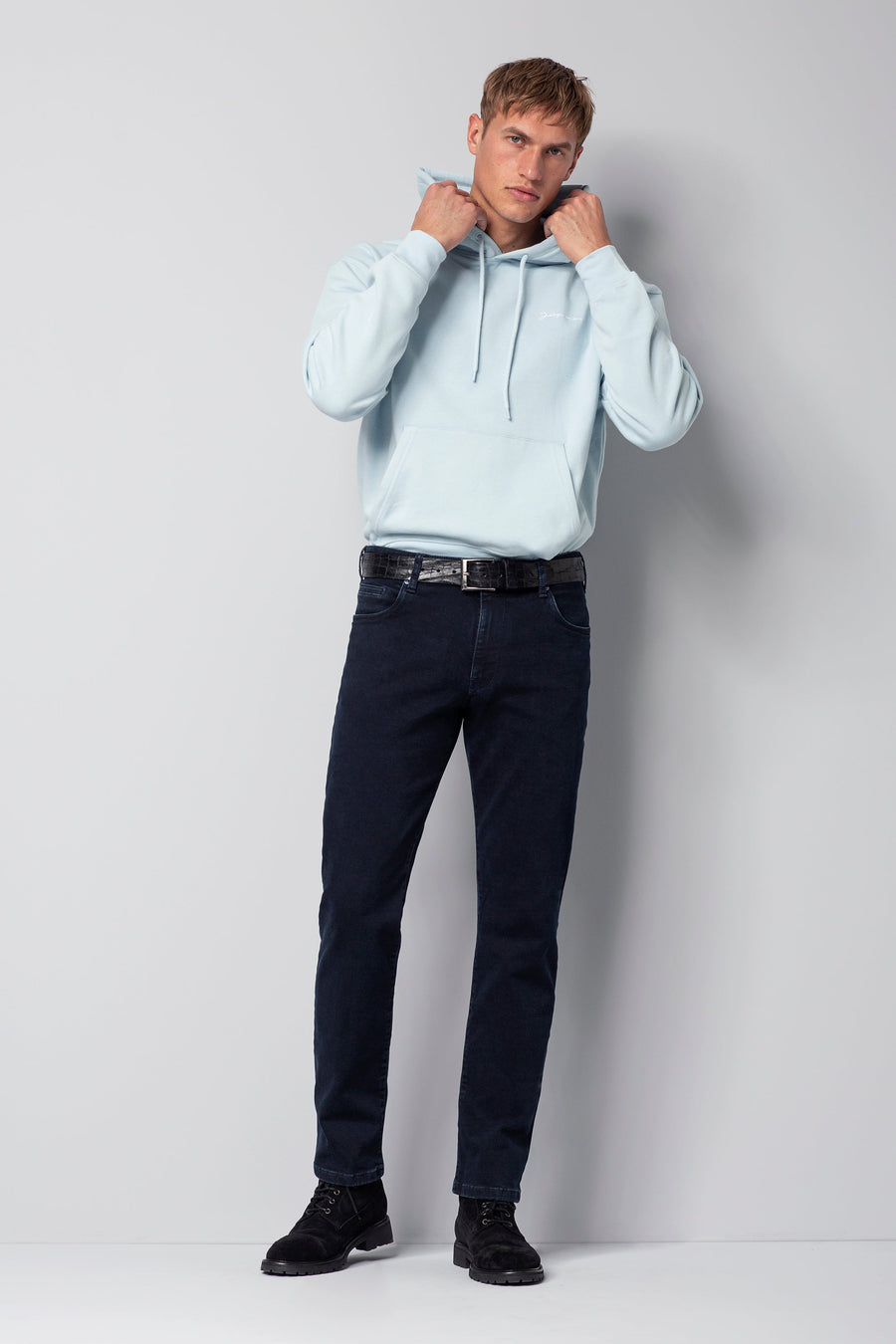 REGULAR 9-6258 PERFORMANCE DENIM