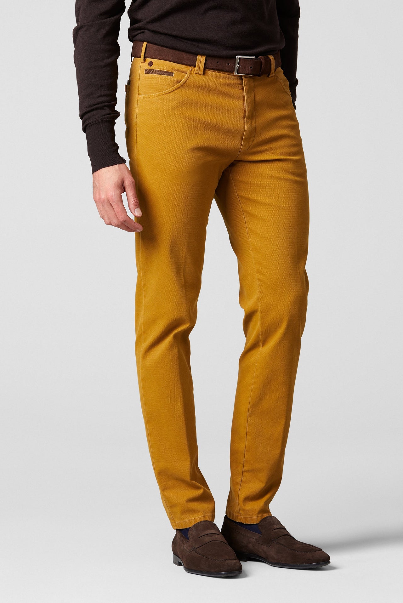 Dublin 2-5582 MICRO STRUCTURE ∙ SWING POCKET