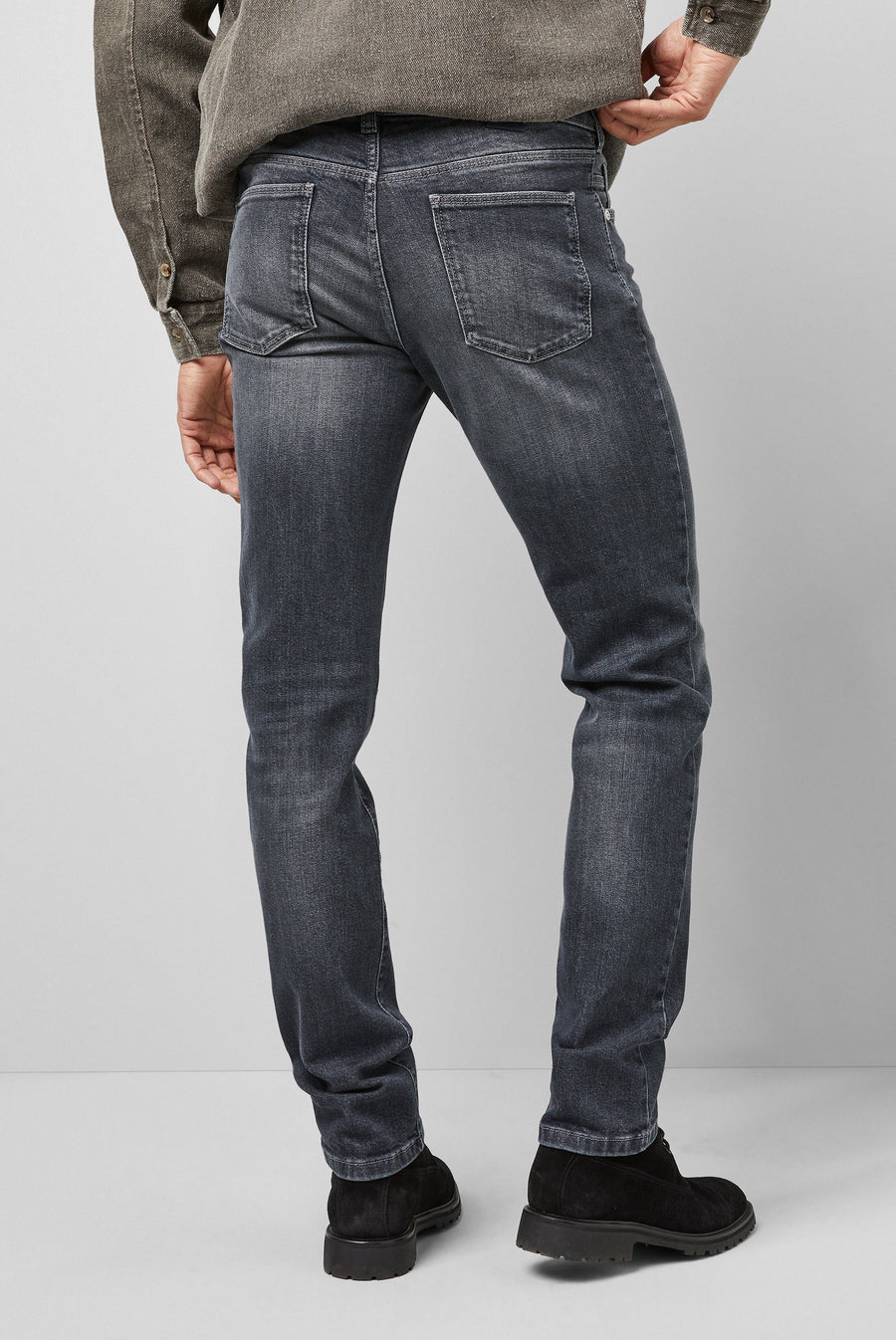 SLIM 9-6242 AUTHENTIC DENIM
