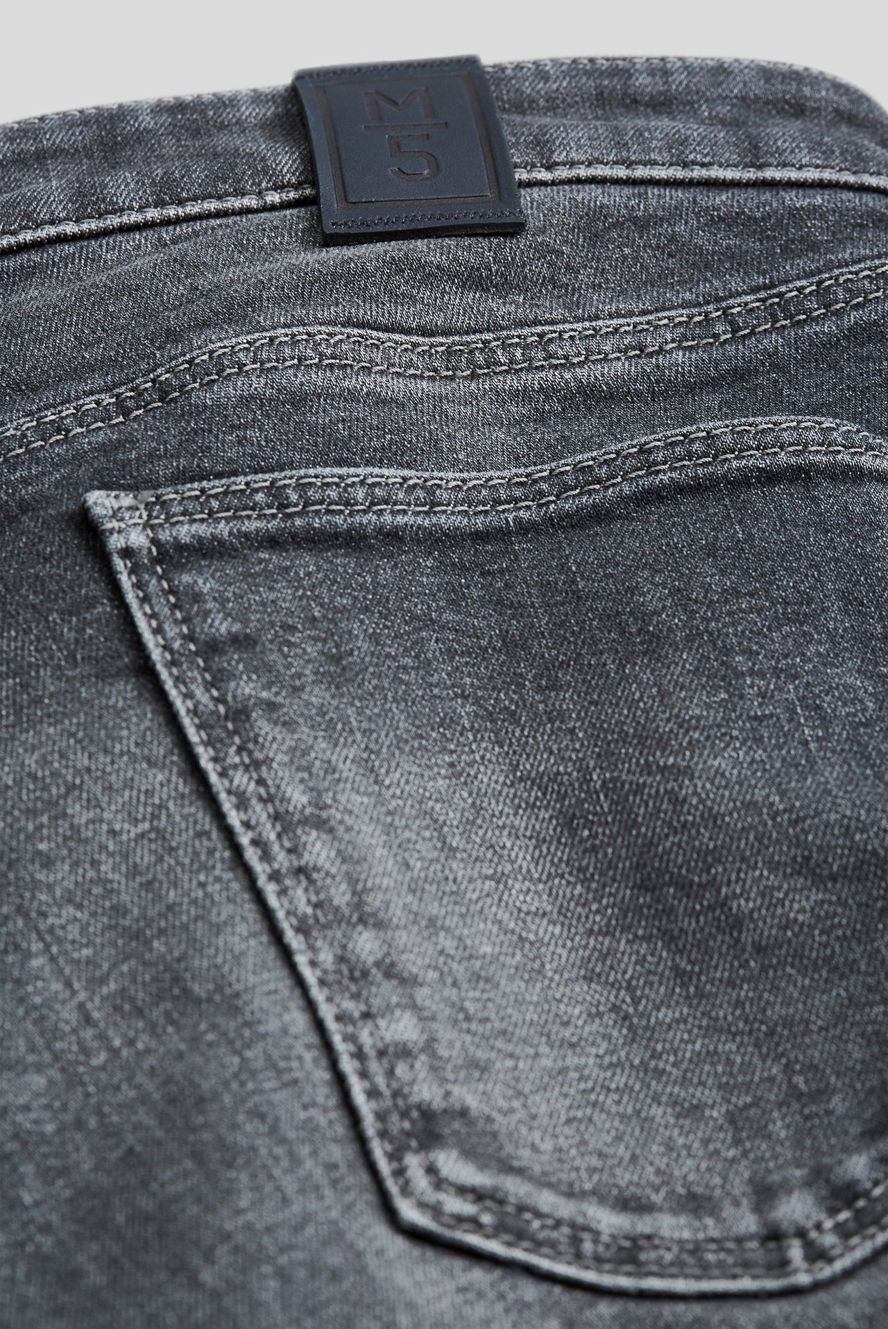 SLIM 9-6242 AUTHENTIC DENIM