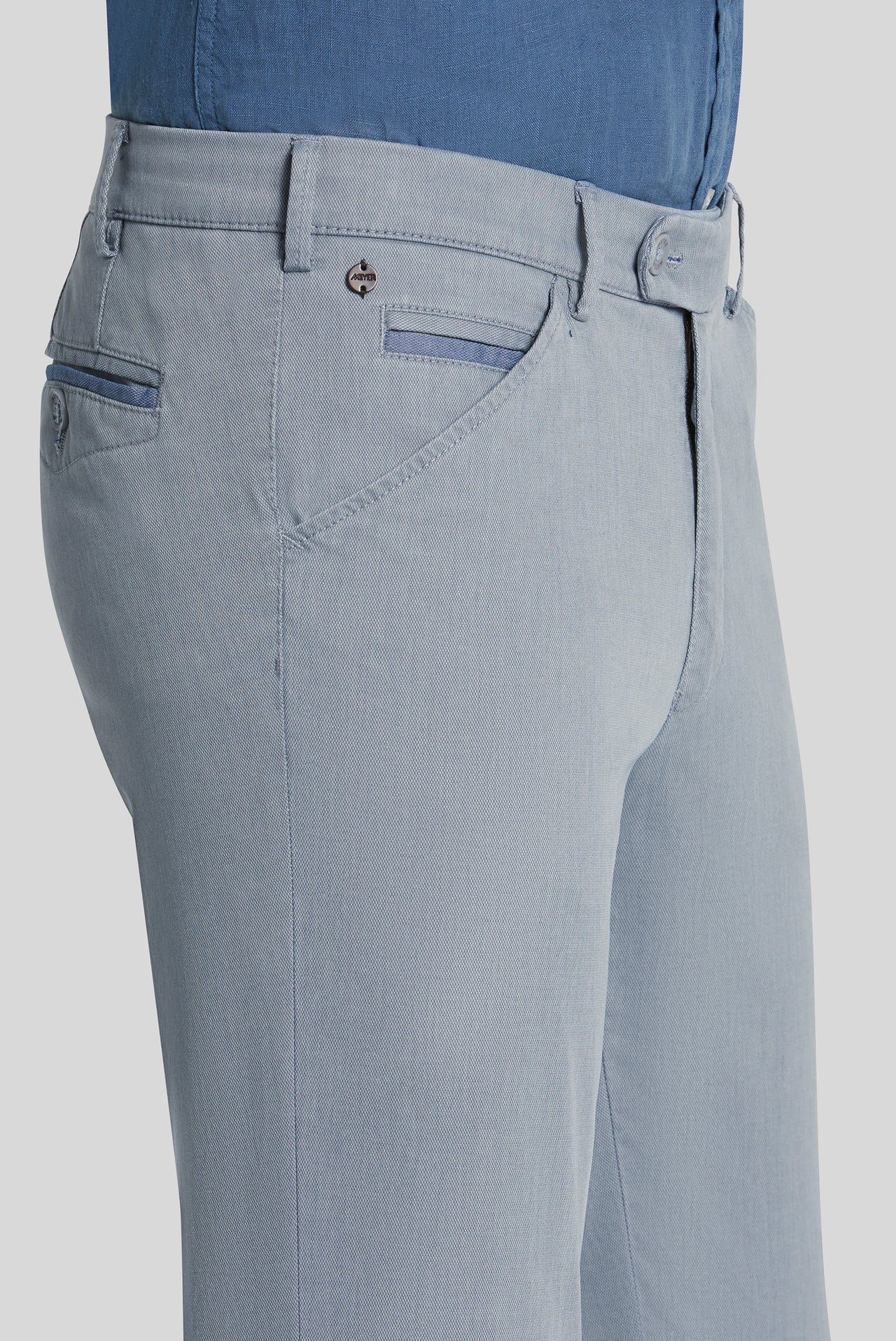 Chicago 1-5041 SEMI-BLUE ∙ TWO-TONE